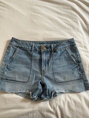 American Eagle Outfitters Light Blue Denim Frayed Hem Shorts